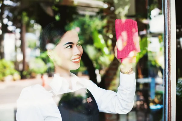 Beautiful Asian Woman Working Maid Cleaning Glass Cloth Home — Stock Photo, Image