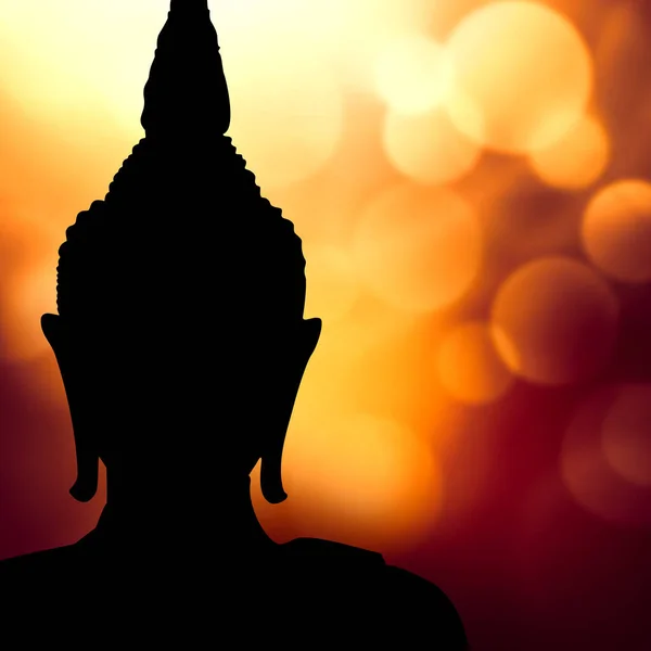 Buddha Gesicht Silhouette Gegen Magische Lichter — Stockfoto