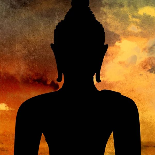 Buddha Silhouette Contro Tramonto Cielo Sfondo — Foto Stock