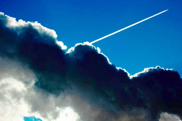 Крупный план облаков в небе — стоковое фото
