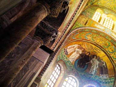 oldukça parlak bir ışık ta seville İspanya'da st vitus katedraliç