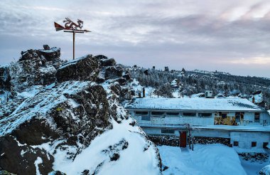 değil parlak ışık limanda balıkçı tekneleri