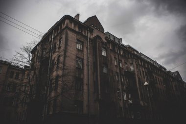 solma ışık ta terk edilmiş fabrika binası