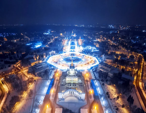 Miasto Nocą Wyblakłe Światło — Zdjęcie stockowe