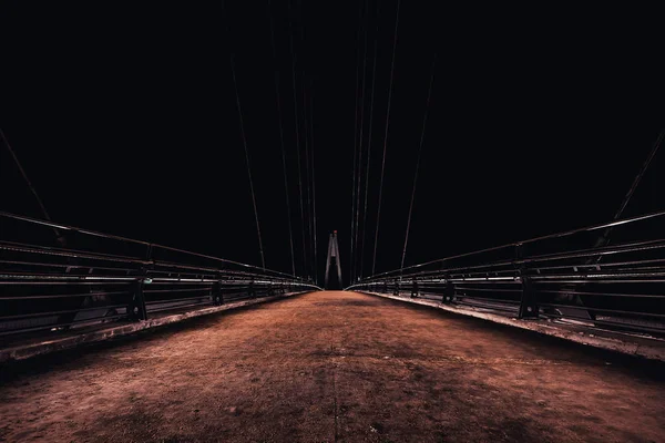 Ponte Ferroviária Noite Luz Não Muito Brilhante — Fotografia de Stock