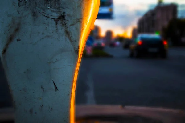 Trafiken Staden Natten Inte Mycket Starkt Ljus — Stockfoto