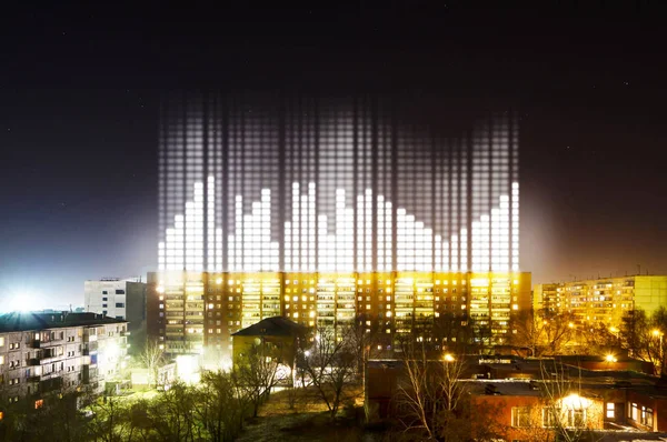 Queimando Luzes Cidade Entre Edifícios Altos Noite — Fotografia de Stock