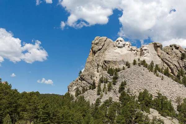 ラシュモア山国立記念公園 山のフルサイズと岩石彫刻と建設 サウスダコタ州ブラック ヒルズ 米国からのがれを示す — ストック写真