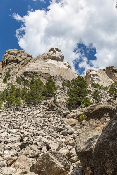 ラシュモア山国立記念公園 山のフルサイズと岩石彫刻と建設 サウスダコタ州ブラック ヒルズ 米国からのがれを示す — ストック写真