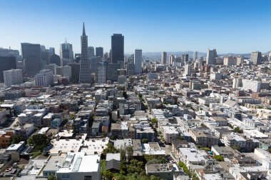 San Francisco şehir merkezine görünümden Coit kulesine, San Francisco, Kaliforniya, ABD