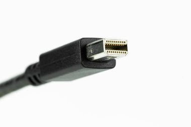 Beyaz arka plan üzerinde izole erkek mikro HDMI çıkışı