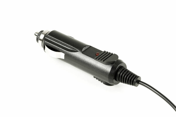 розетка для зажигалки в автомобиле изолированы на белом фоне
