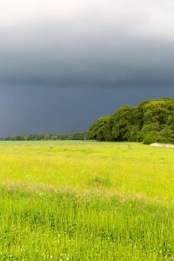 yaklaşan fırtına Aşağı Saksonya