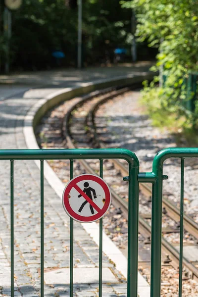 do-not-cross sign in the Great Garden of Dresden