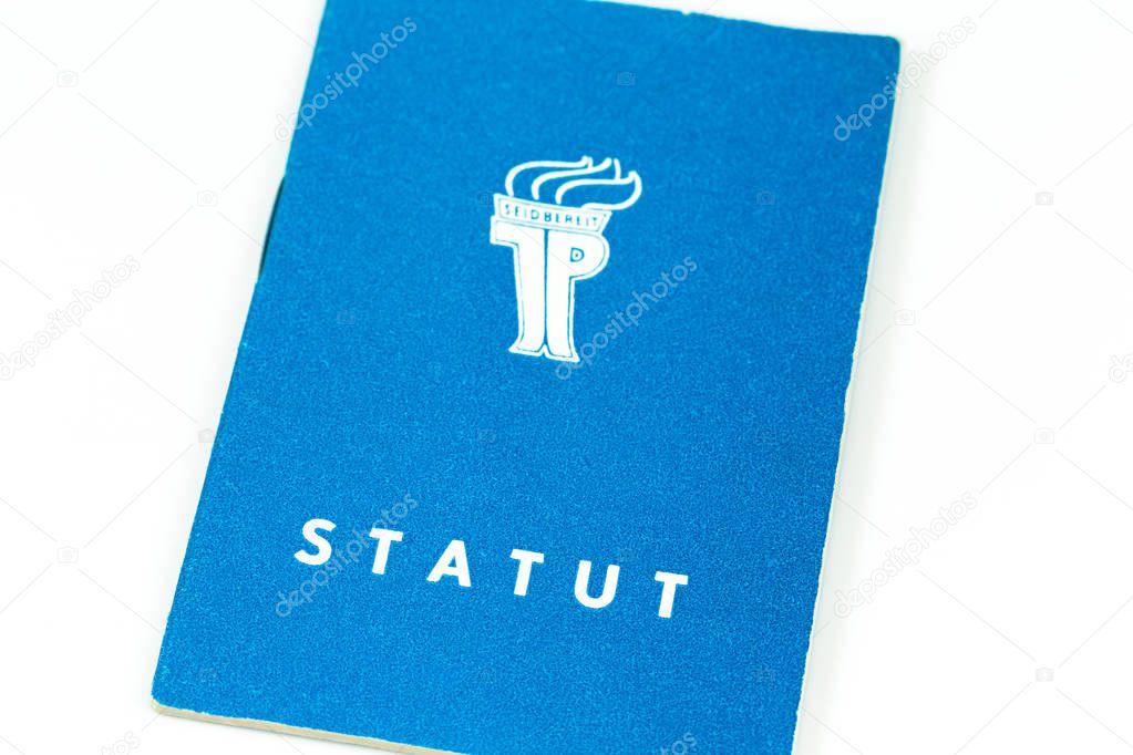 cover of the constitution of the Ernst Thaelmann Pioneer Organisation