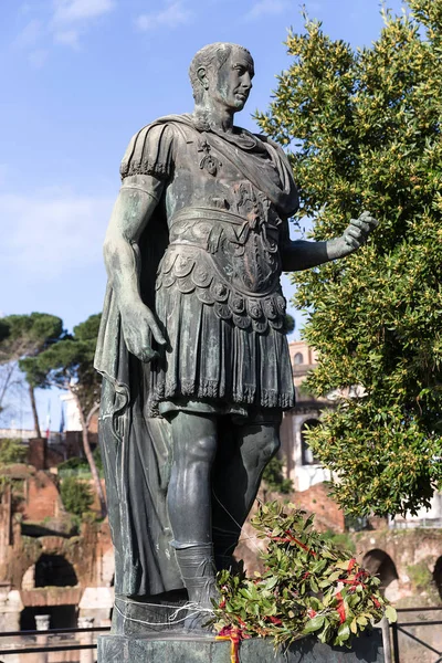 statue of the Roman emperor Gaius Iulius Caesar, Rome, Italy, Europe