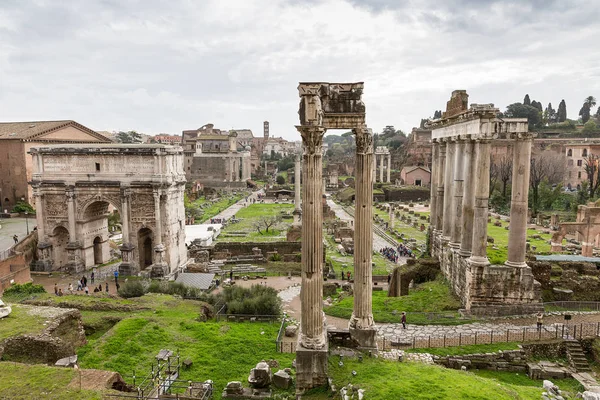 Roman Forum, Roma, İtalya, Avrupa'nın antik kalıntılarının görünümü