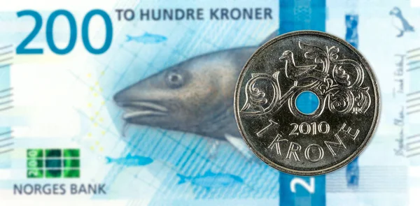 Norské Mince Proti Nové 200 Norská Koruna Bankovek Líci — Stock fotografie