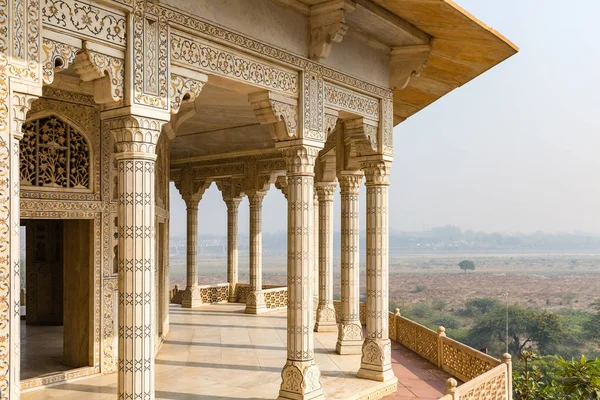 Mimari detay ile kakmacılık Agra Fort, Agra, Uttar Pradesh, Hindistan içinde
