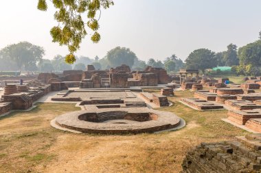 Sarnath, Varanasi, Uttar Pradesh, Hindistan Budist Tapınağı kalıntıları