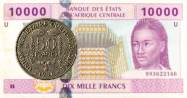 karşı 10000 Orta Afrika Cfa Frangı banknot ön yüzde 50 Orta Afrika Cfa Frangı para