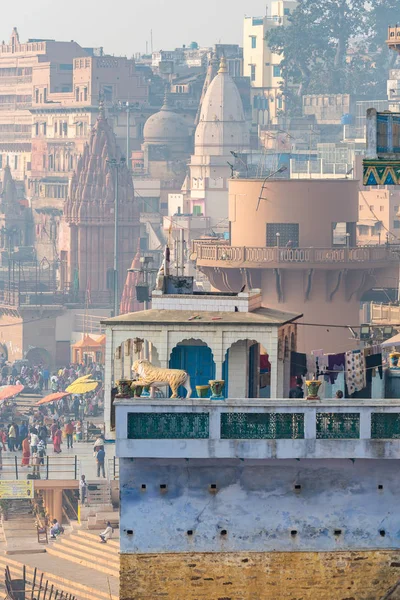 Ghats Las Orillas Del Río Ganges Varanasi Uttar Pradesh India —  Fotos de Stock