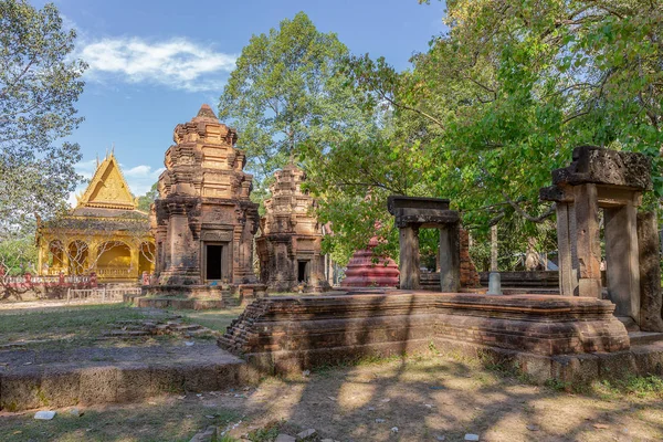 Torres Pancharam Estupa Monasterio Monasterio Wat Preah Enkosai Siem Reap — Foto de Stock