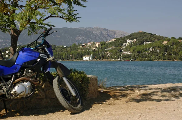 Corfu adasında sıcak yaz