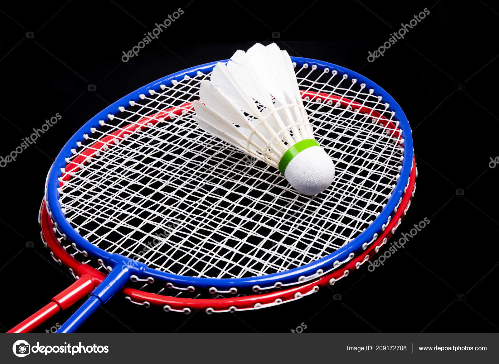 racket shuttlecock