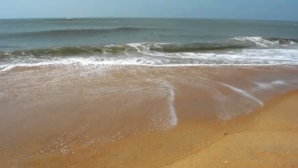 印度海滩上的海浪 — 图库视频影像