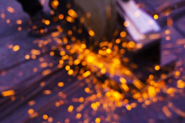 Çubukları keserken Kıvılcım ışık boyama