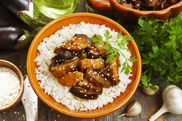 Kip Met Aubergine Soja Saus Rijst — Stockfoto