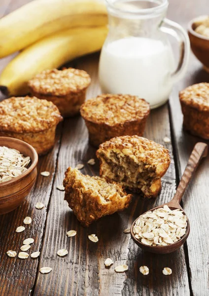 Muffins Avena Dieta Con Plátano Mesa —  Fotos de Stock