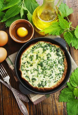 Isırgan otu ile Omlet 