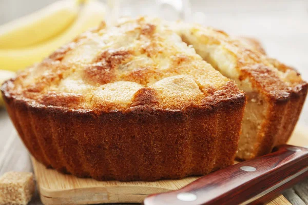 Pastel de sémola con plátanos —  Fotos de Stock