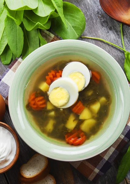 Sopa de acedera con huevo — Foto de Stock