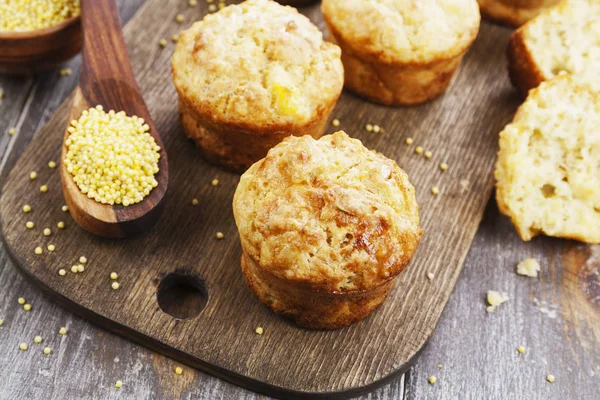 Muffins de mijo sin azúcar —  Fotos de Stock