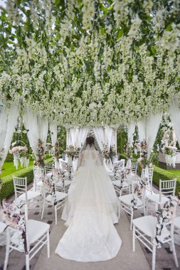 Gelin, düğün için dekor