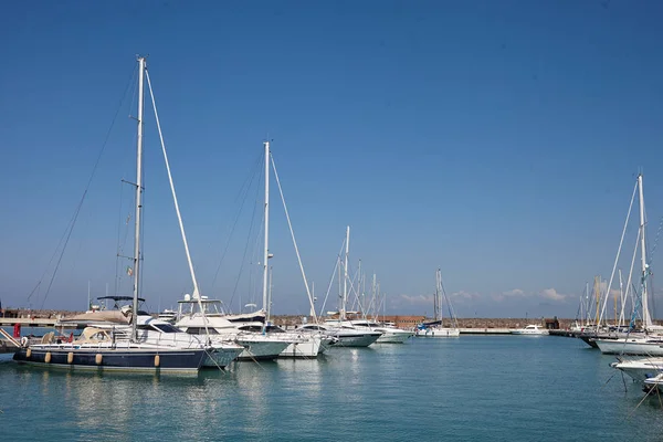 Yachts au port — Photo