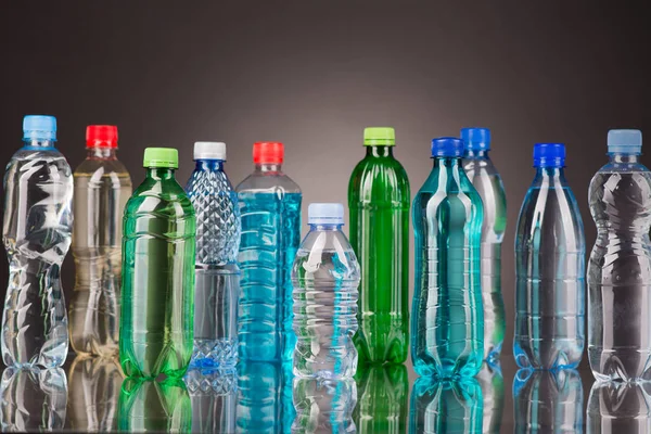 Színes műanyag palack — Stock Fotó