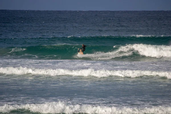 Praia Viril Pessoas Surfando — Fotografia de Stock