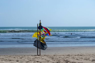 gökyüzünde geleneksel balinese uçurtma