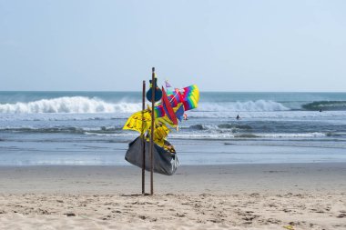 gökyüzünde geleneksel balinese uçurtma