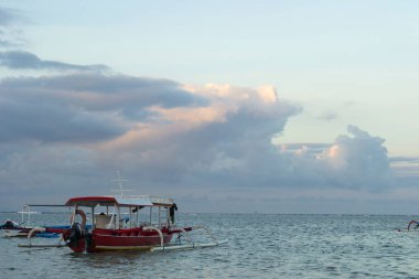Öğleden sonra Balinnese plaj Manzara
