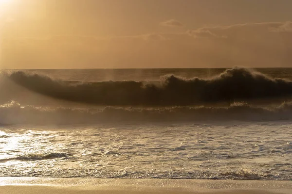 Mandurah Beach Ozeanwellen Bei Sonnenuntergang — Stockfoto