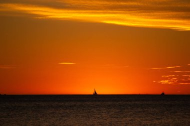 Perth Fremantle bir plaj günbatımı manzara