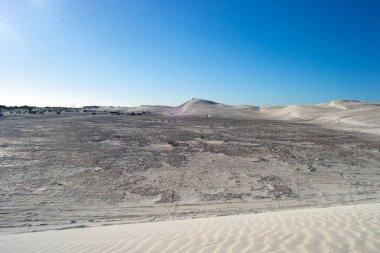 Gün batımıkum mavigökyüzünde Perth Avustralya Lancelin de kumulları Manzara
