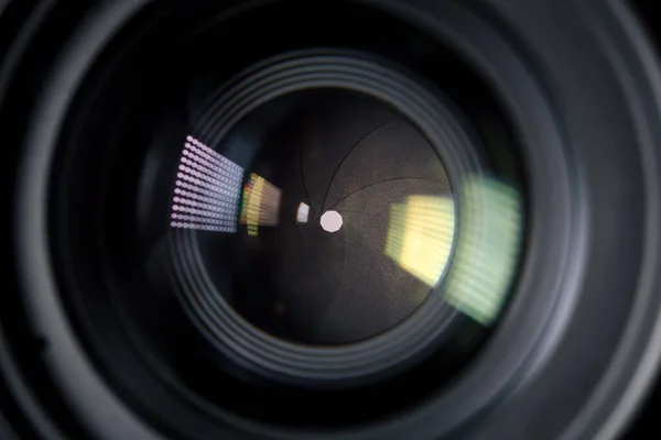 Fotoaparát Nebo Video Objektiv Zblízka Černém Pozadí Objektivní Koncept Fotografické — Stock fotografie