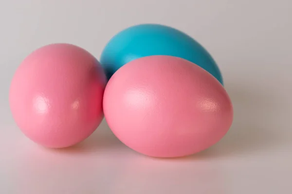 Paskalya Yumurta Boyalı Paskalya Yumurta Yakın Gri Arka Plan — Stok fotoğraf