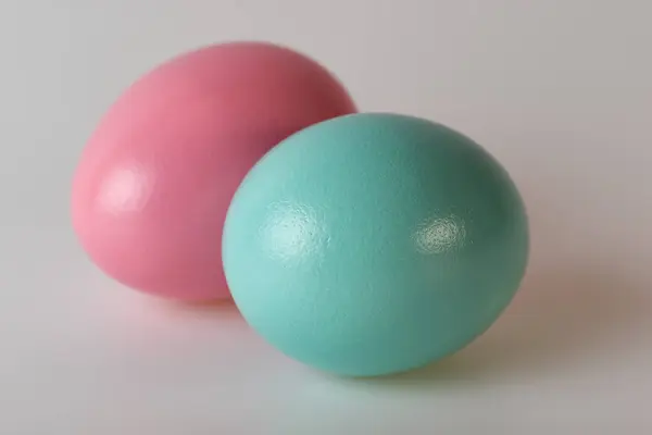 Chiudi Easter Painted Eggs Focus Selettivo Sfondo Grigio — Foto Stock